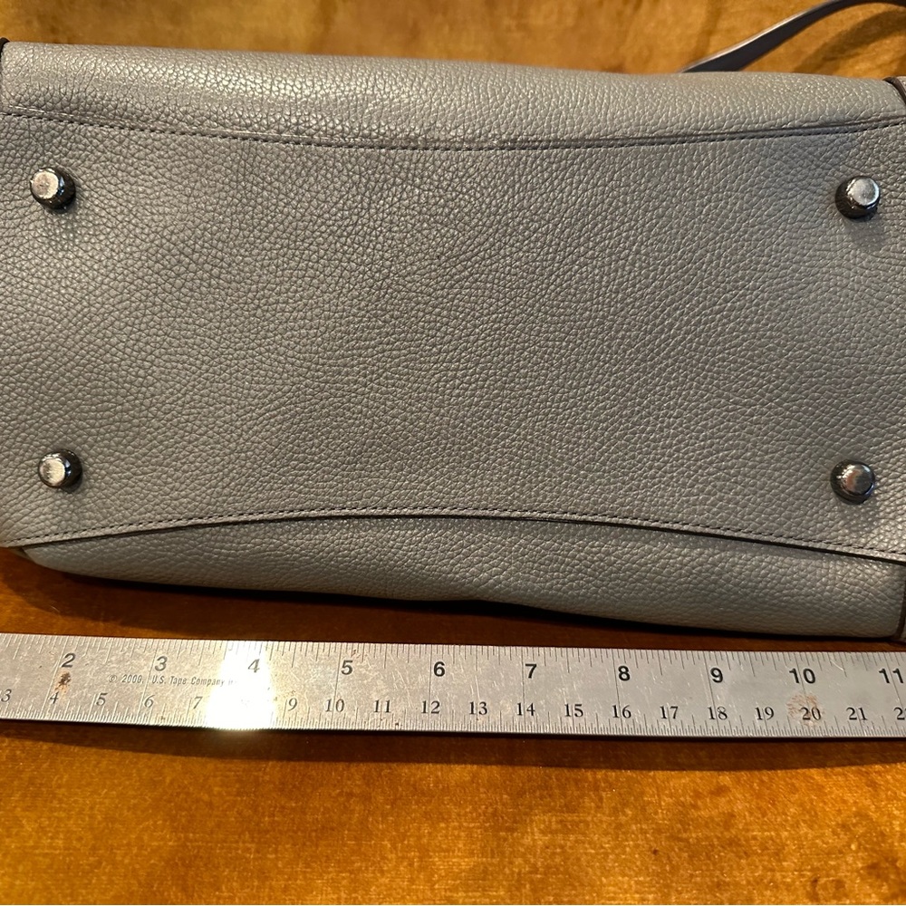 Barely used suede & leather Coach purse - Picture 6 of 12